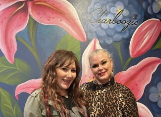 Radikal Redz & Retro Glam: Tiffany Pops Up in Flagler Beach